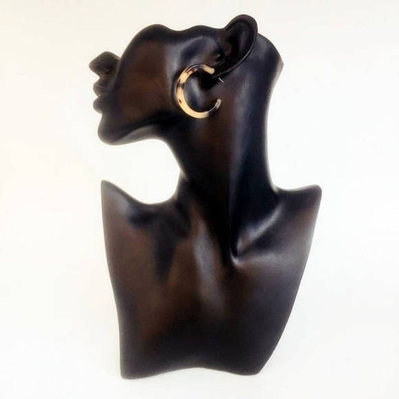 Tortoise Hoop Earrings - Picture 7 of 8